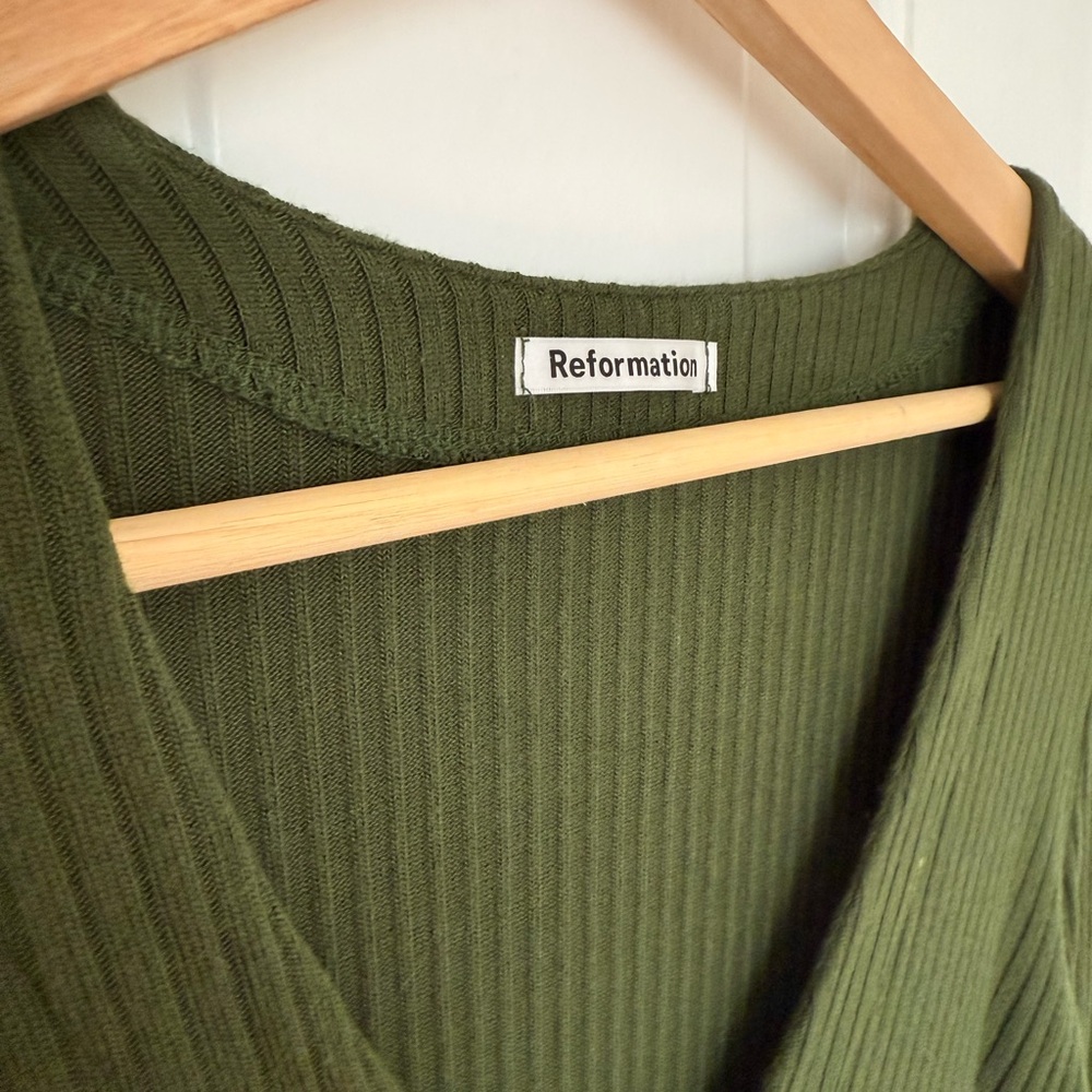Reformation Gellar Ribbed Button V-Neck - Picture 3 of 3